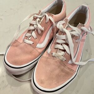 Vans Low-Top Sneakers in Pale Pink and White